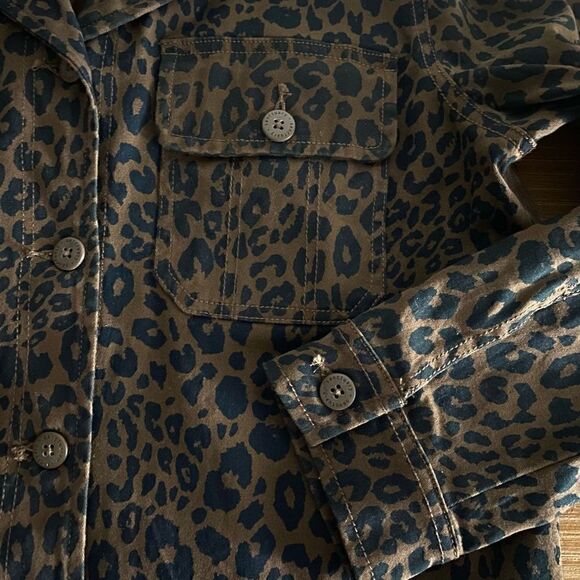 Sanctuary Brown & Black Leopard Print Button-Up Jacket | shacket - Picture 10 of 10